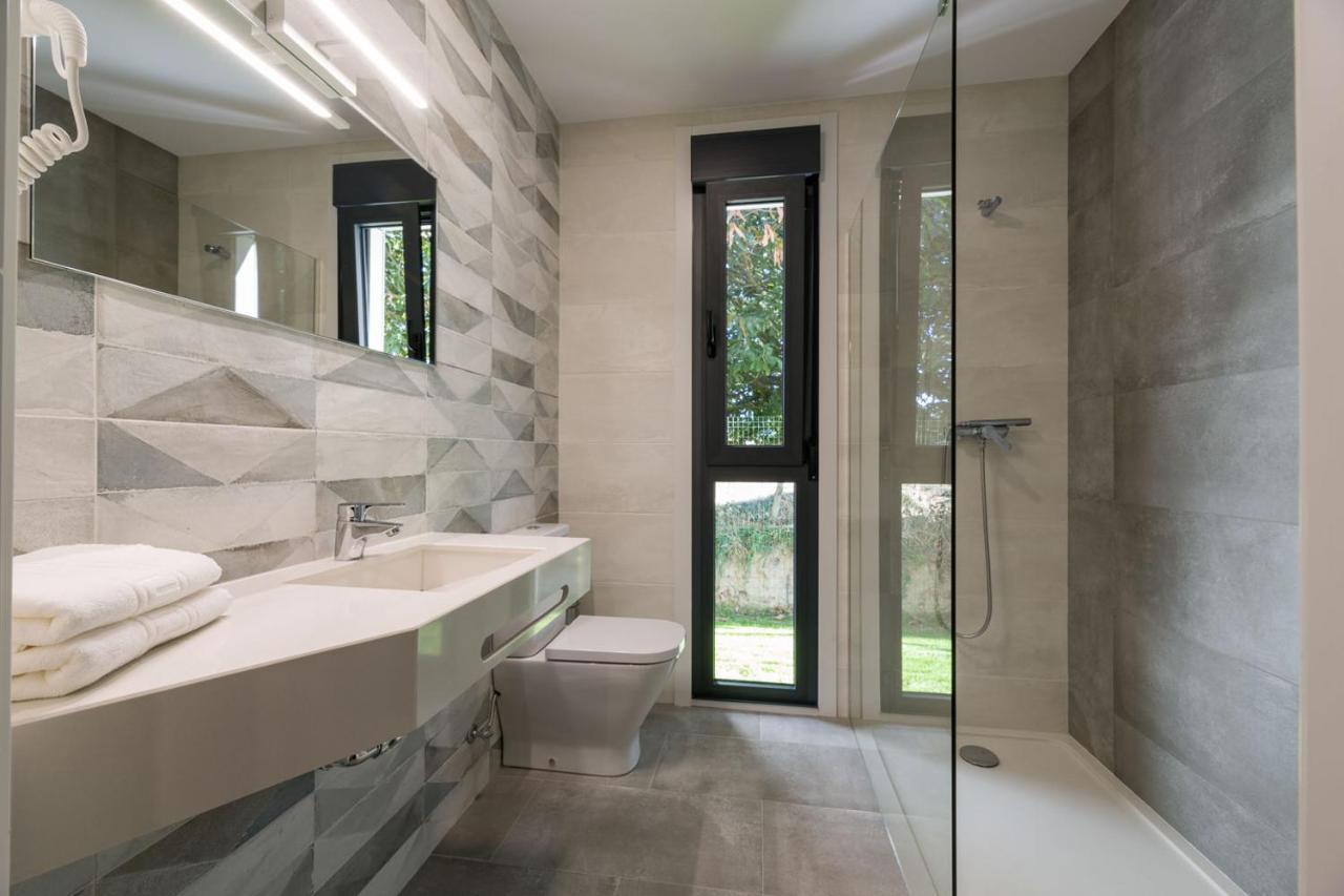 Hotel A Curuxa Wellness Arzúa 外观 照片