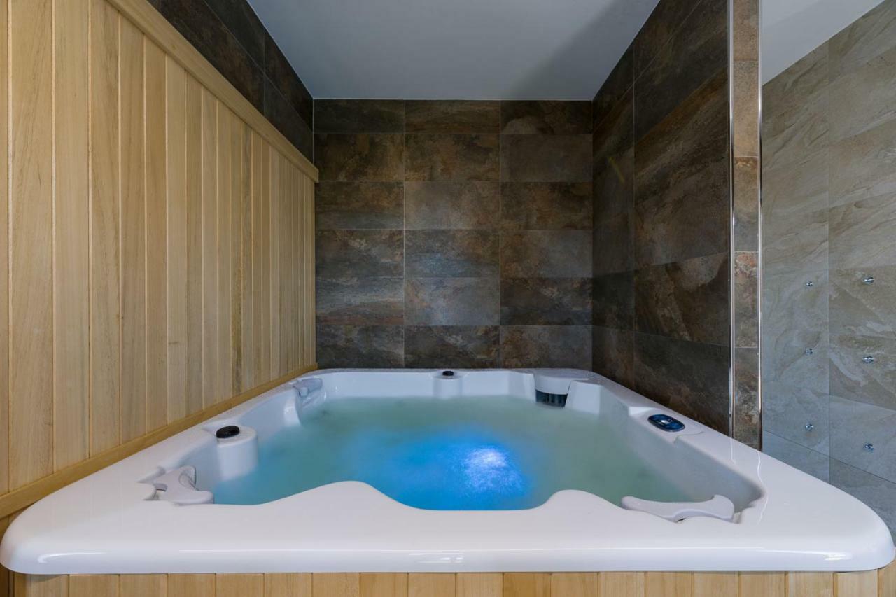 Hotel A Curuxa Wellness Arzúa 外观 照片